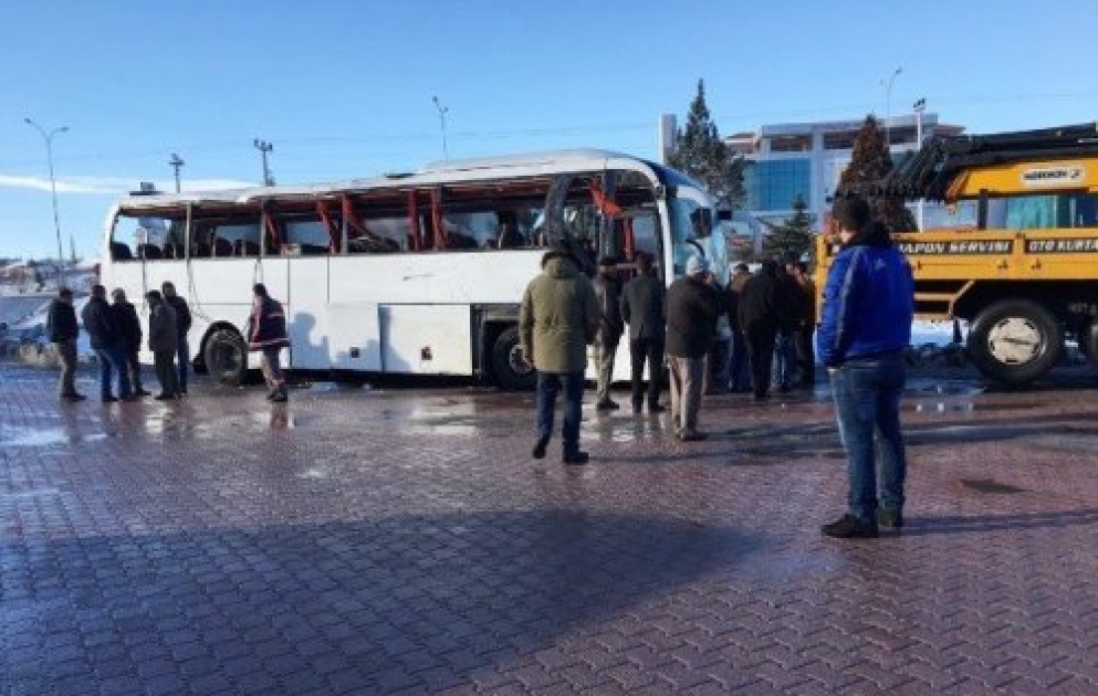 Konyada qəza: 2 ölü, 42 yaralı