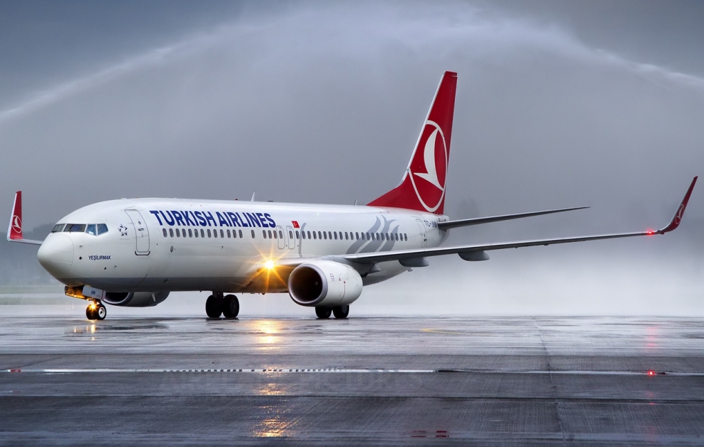 Turkish Airlines отменила 395 рейсов, а также по направлениям Баку и Гянджа