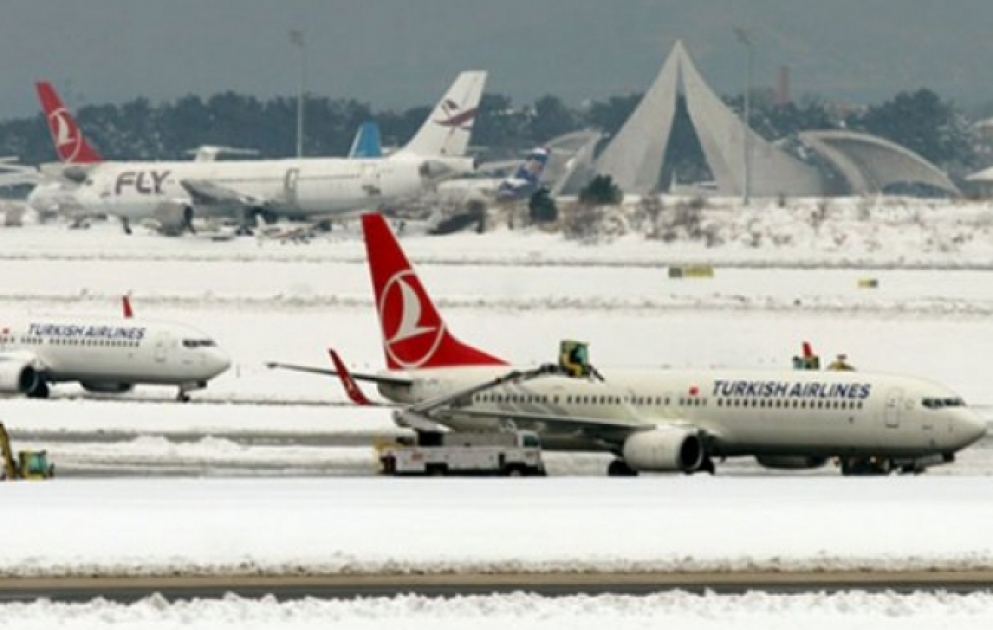 "Türk Hava Yolları" bu dəfə 100-dən artıq reysi təxirə saldı