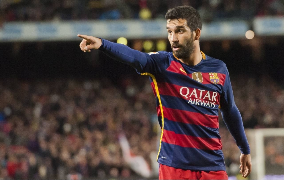 Arda Turan karyerasını Çində davam etdirə bilər