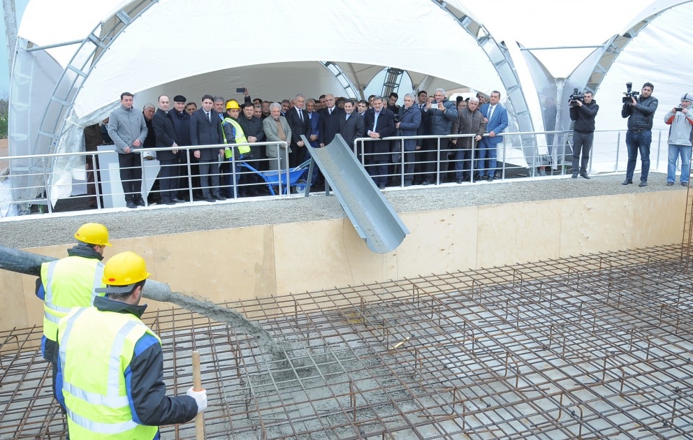 La pose de la première pierre d’une nouvelle usine pharmaceutique à Bakou
