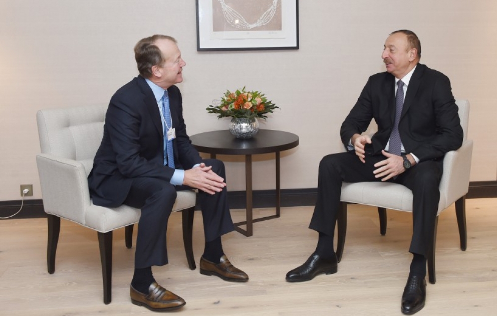 President Ilham Aliyev met with Executive Chairman of CISCO in Davos