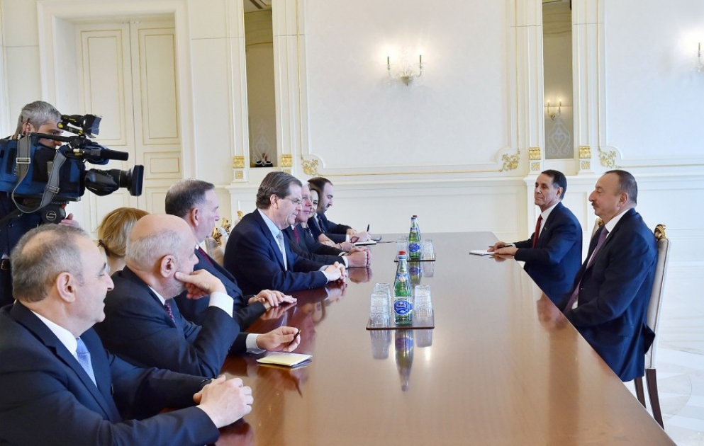 Le président Ilham Aliyev a reçu une délégation du Comité juif américain