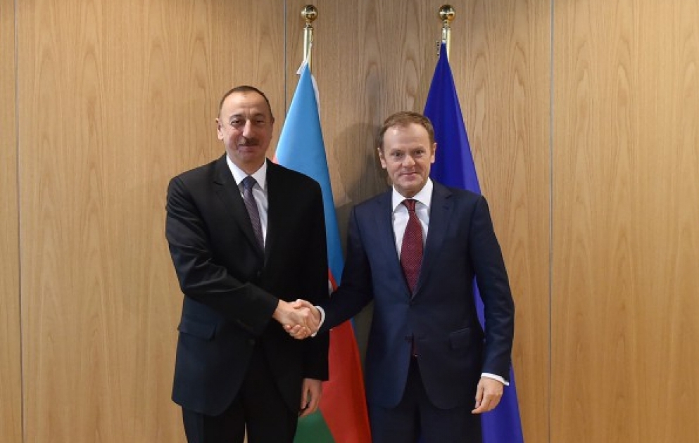 Bruxelles: entretien du chef de l’Etat Ilham Aliyev avec Donald Tusk, président du Conseil de l’Union européenne