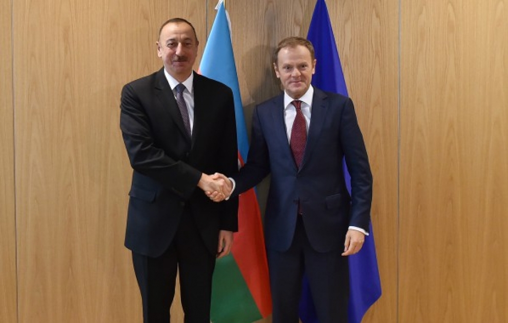 Treffen zwischen Präsident Ilham Aliyev und Präsident des Europäischen Rates Donald Tusk