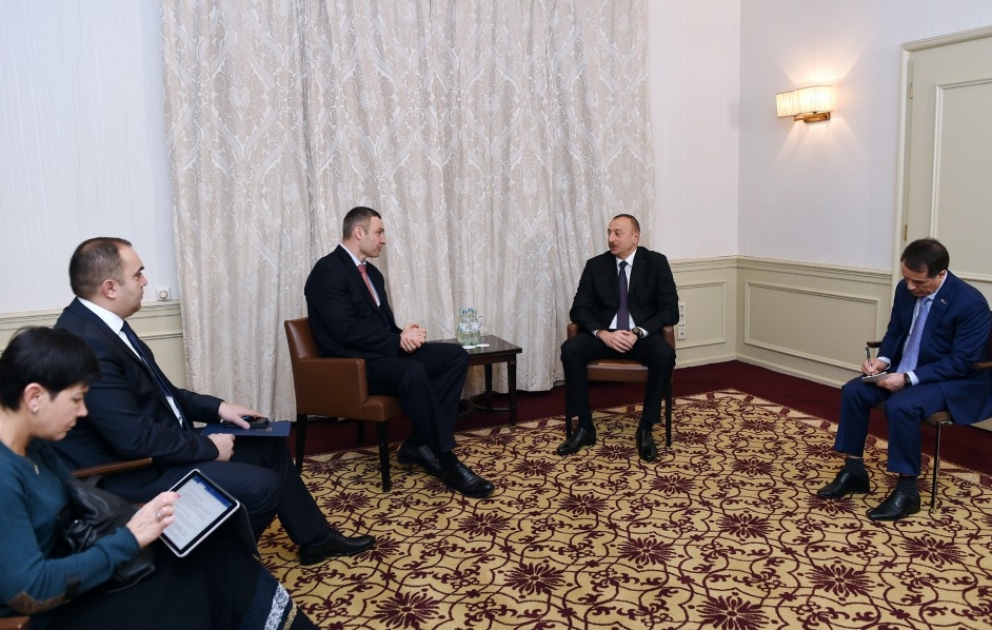 Le président Ilham Aliyev rencontre le maire de la ville de Kiev à Munich