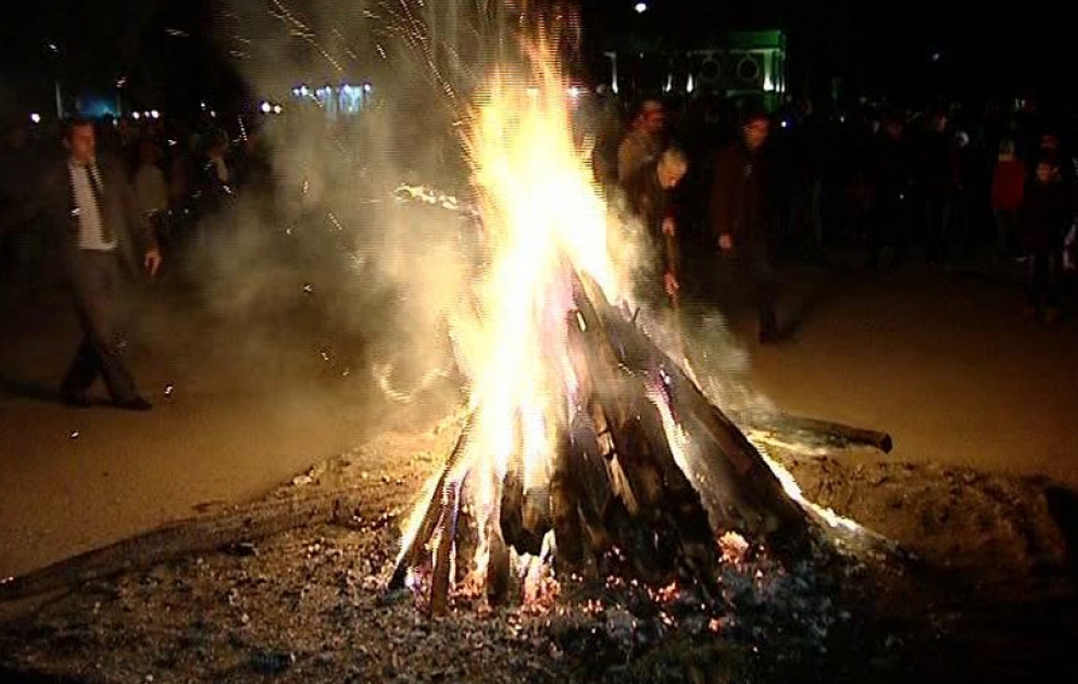 Сегодня в Азербайджане отмечают «Од чершенбеси»