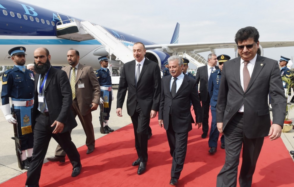 Azərbaycan Prezidenti İlham Əliyev Pakistana səfərə gəlib