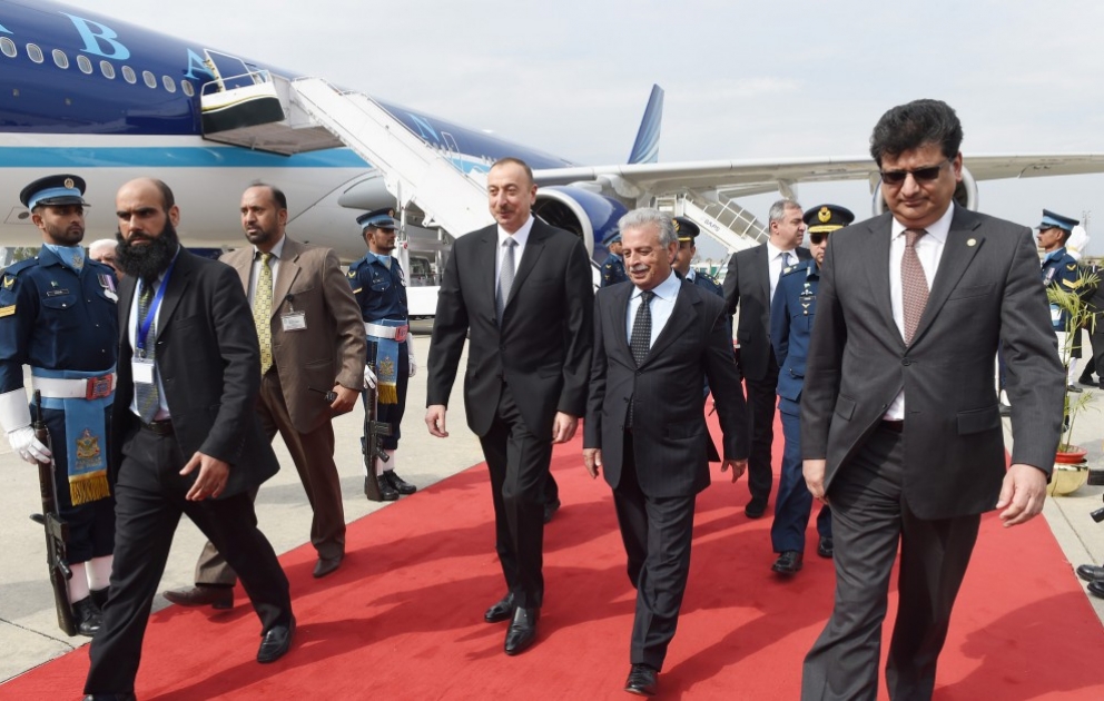 President Ilham Aliyev arrived in Pakistan for a visit