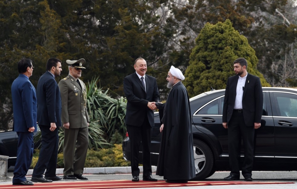 Azərbaycan Prezidenti İlham Əliyevin Tehranda rəsmi qarşılanma mərasimi olub
