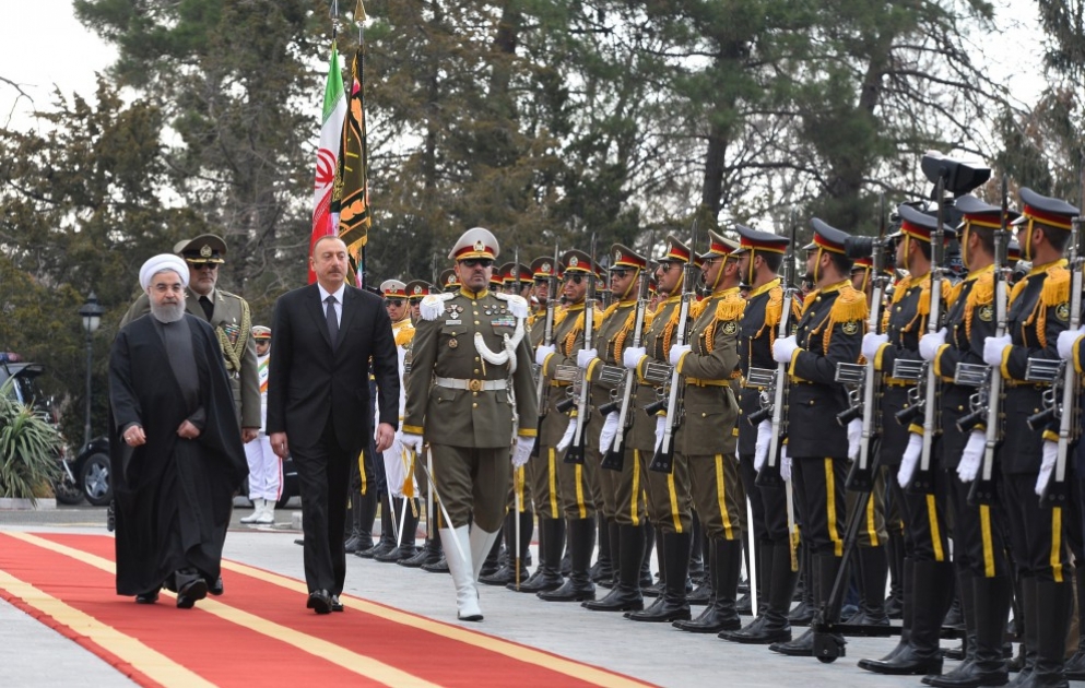 Offizieller Empfang von Aserbaidschans Präsident Ilham Aliyev in Teheran