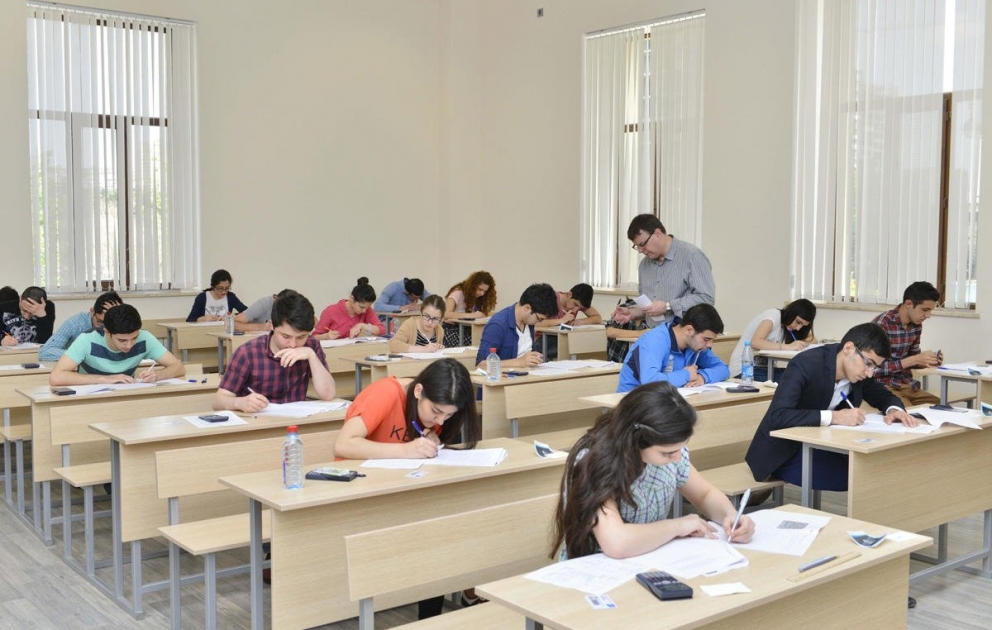 Martın 12-də 40 minə yaxın şagird buraxılış imtahanı verəcək
