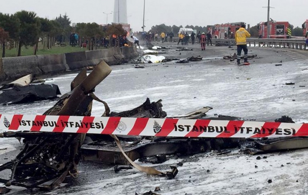 İstanbulda helikopter qəzası nəticəsində 5 nəfər həlak olub