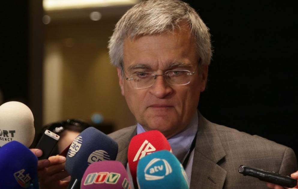 Piter Semnebi: Bu forumlar Azərbaycanın dünyada artan nüfuzundan xəbər verir