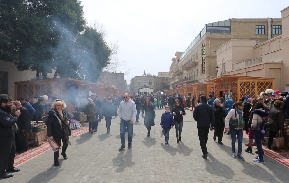 İçərişəhərdə “Bahar qalası” Novruz şənliyi keçirilib