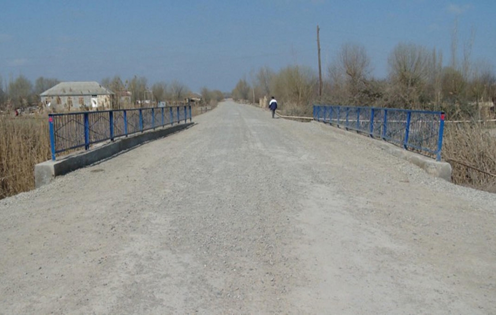 Sabirabadda 10 kəndi birləşdirən yolun tikintisi yekunlaşır