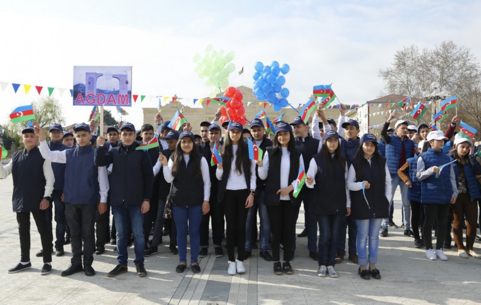 Azərbaycanın regionları ilə tanışlıq məktəblilərin dünyagörüşünü daha da zənginləşdirir
