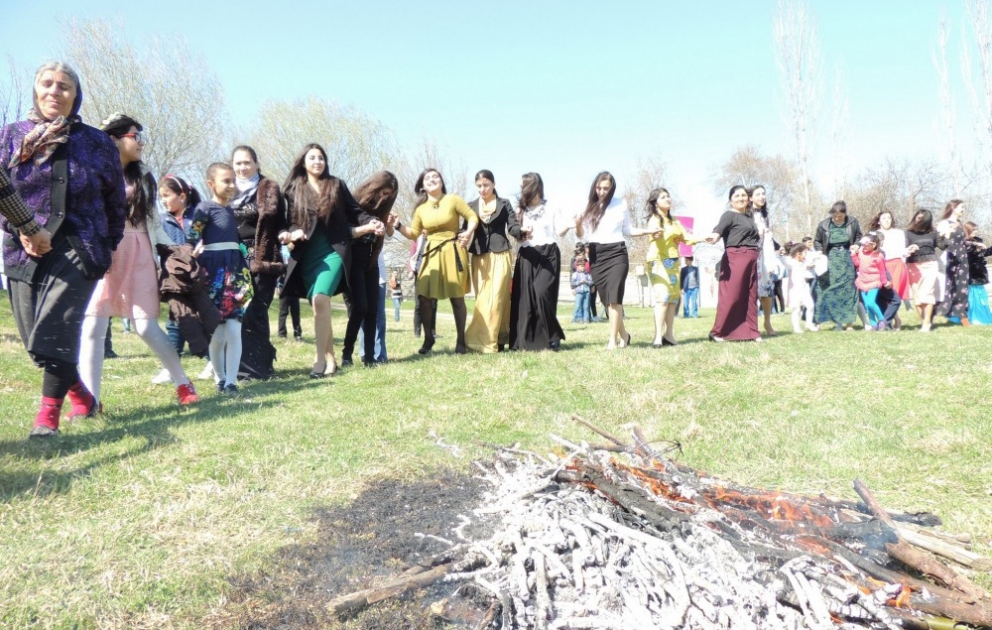 Novruz adətləri – “Padşah oyunu” YENİLƏNİB