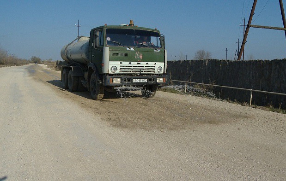 Salyanda 4 yaşayış məntəqəsini birləşdirən avtomobil yolu yenidən qurulur