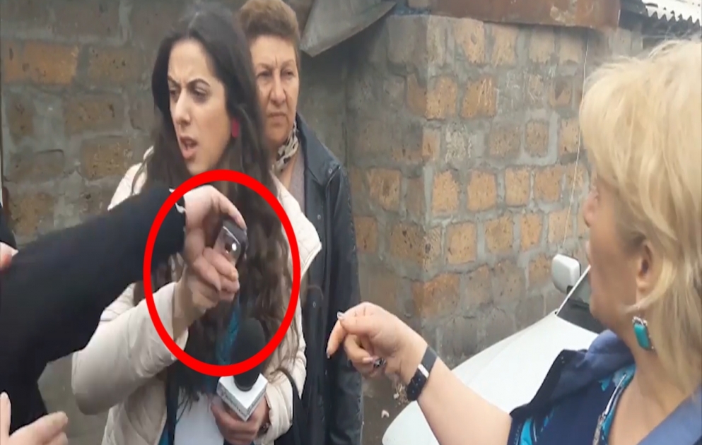 Ermənistansayağı “demokratiya”: Azatutyun radiosunun müxbiri döyülüb