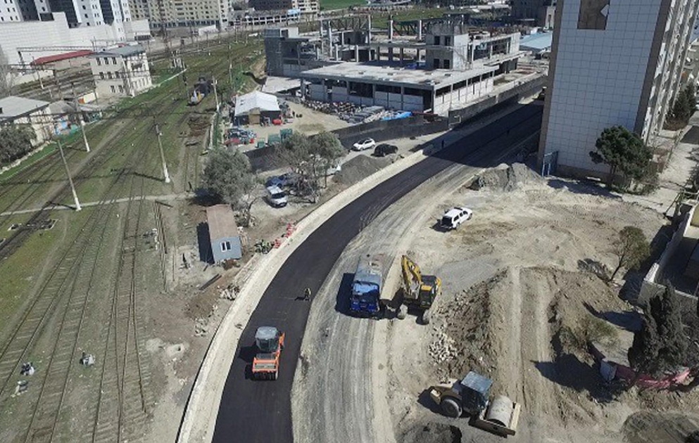 Bakının mərkəzində yeni yolun tikintisi yekunlaşır