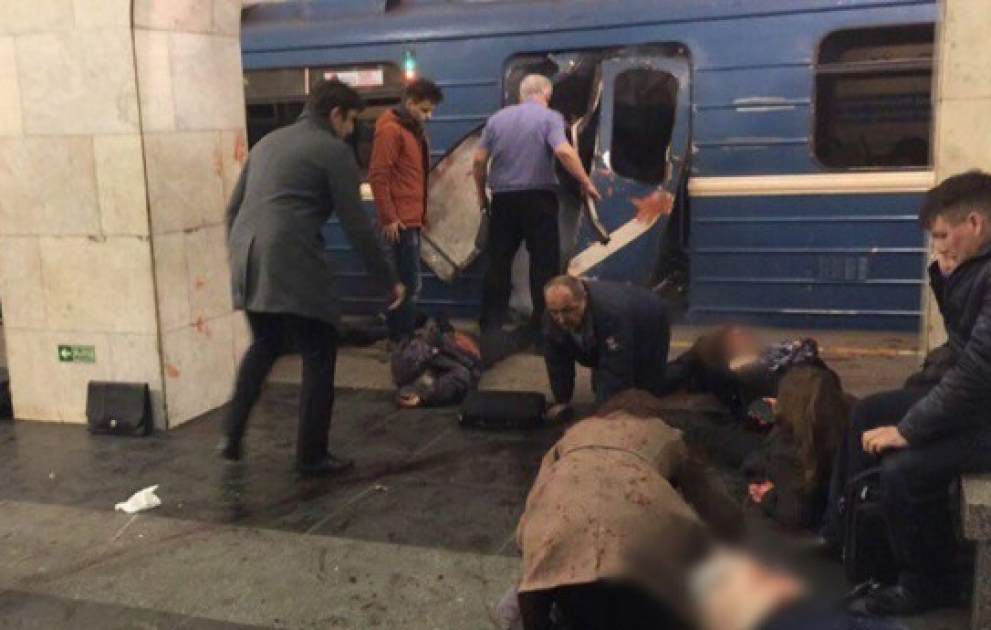 Sankt-Peterburqda metroda partlayış:  10 nəfər ölüb  YENİLƏNİB