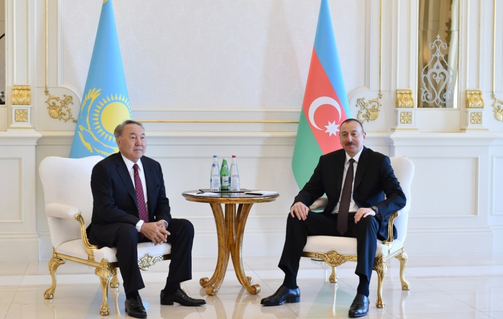 Prezident İlham Əliyevin və Prezident Nursultan Nazarbayevin məhdud tərkibdə görüşü