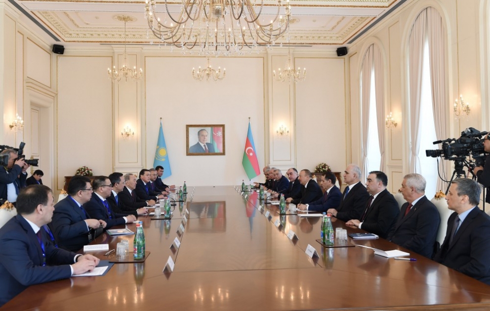Встреча президентов Азербайджана и Казахстана в расширенном составе