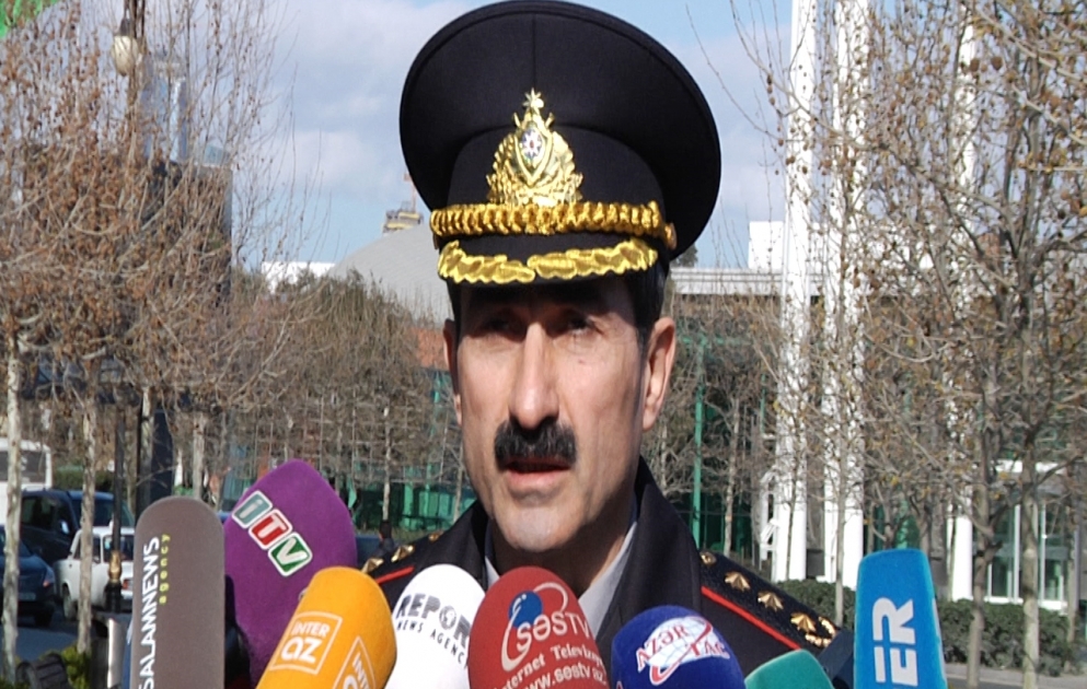 В связи с IV Исламскими играми солидарности на проспекте Нефтчиляр созданы специальные полосы