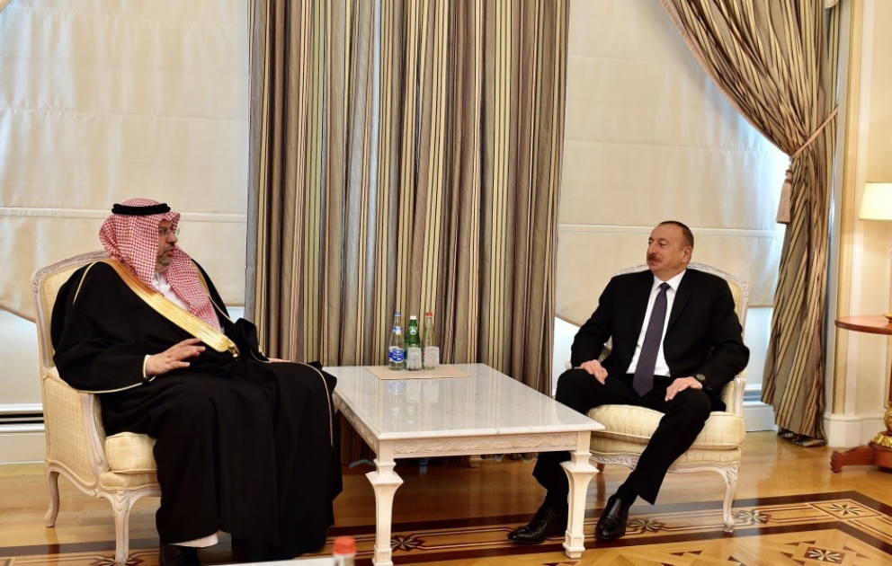 Aserbaidschans Präsident Ilham Aliyev empfängt Präsident des Sportbundes der Islamischen Solidarität