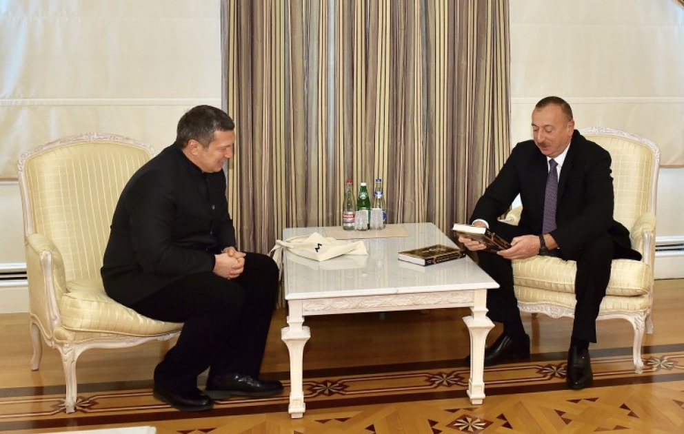 Prezident İlham Əliyev Ümumrusiya Dövlət Teleradio Şirkətinin teleradio aparıcısı Vladimir Solovyovla görüşüb