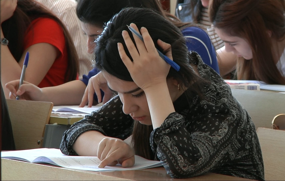 Bu gün ali məktəblərə sənəd qəbulu başa çatır