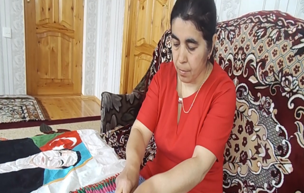BİZ DƏ HAMI KİMİYİK  Sənət, yaradıcılıq məhdudiyyət tanımır