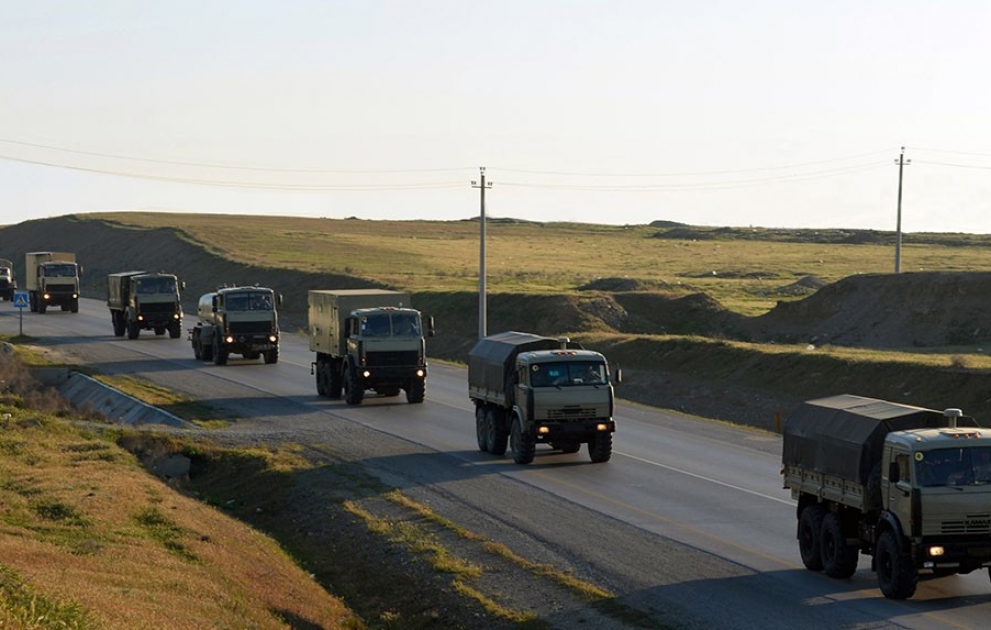 Troops carry out combat tasks based on the exercise plan