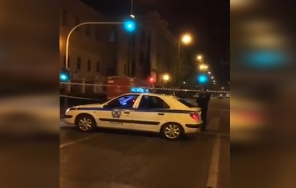 В центре Афин в банке взорвалась бомба