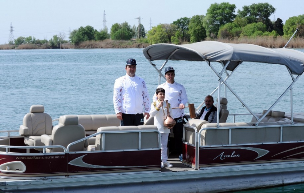 Teilnehmer der Wasserreise der  IV. Islamischen Spiele der Solidarität in  Mingachevir