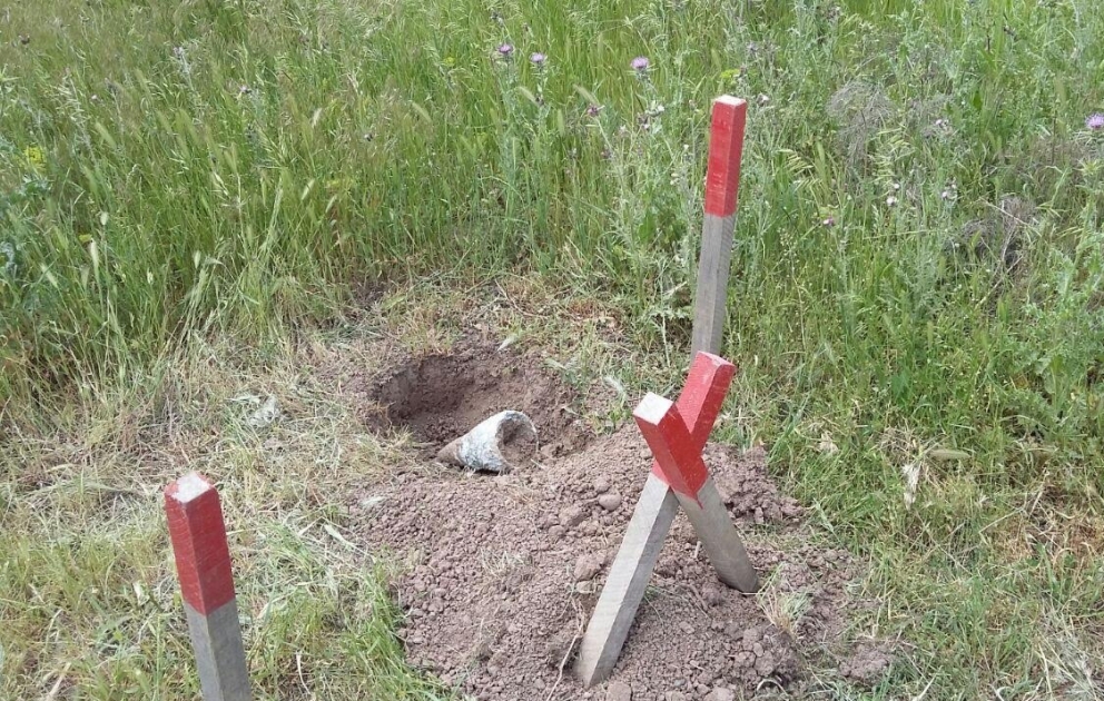 Cocuq Mərcanlıda top mərmisinin döyüş başlığı və piyada əleyhinə mina aşkarlanıb