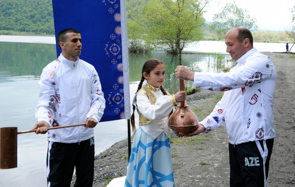 Xəzərdən başlayan su səyahətinin iştirakçıları Qəbələdə