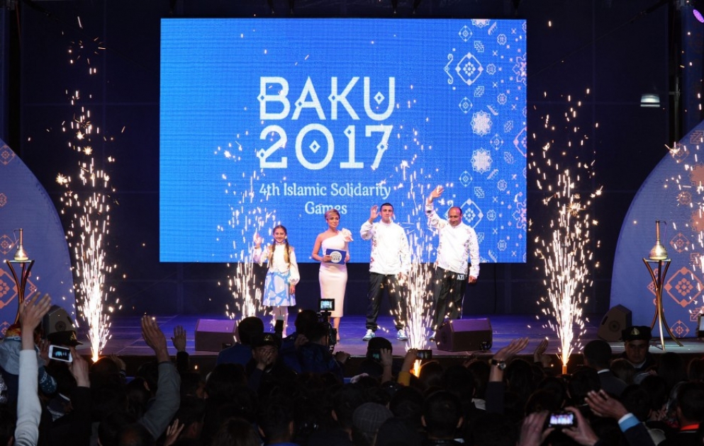 Wasserreise endet Gabala mit grandiosem Feuerwerk