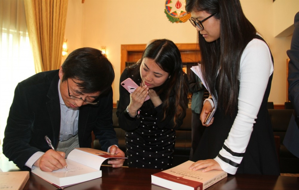Chinese edition of “Kitabi-Dede Gorgud” epos presented in Beijing