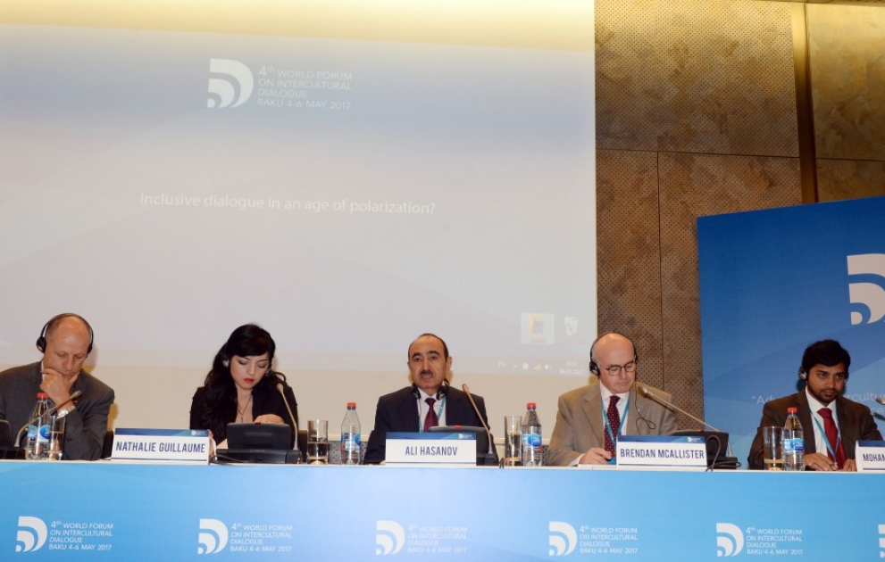 IV Ümumdünya Mədəniyyətlərarası Dialoq Forumu çərçivəsində “Qütbləşmə dövründə inklüziv dialoq” mövzusunda müzakirələr aparılıb