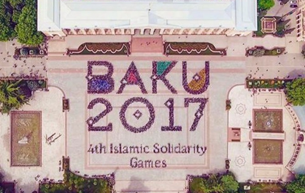 Gəncədə möhtəşəm fləşmob: 6 min gənc IV İslam Həmrəyliyi Oyunlarının simvolunu canlandırıb