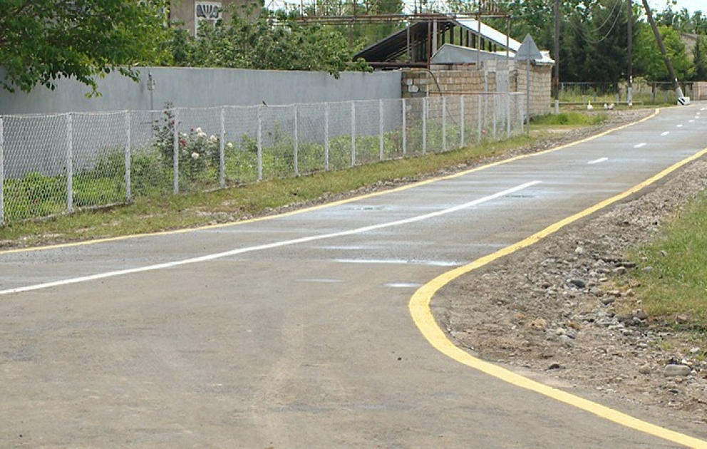 Biləsuvar rayonu Əliabad kəndinin yolu yenidən qurulub
