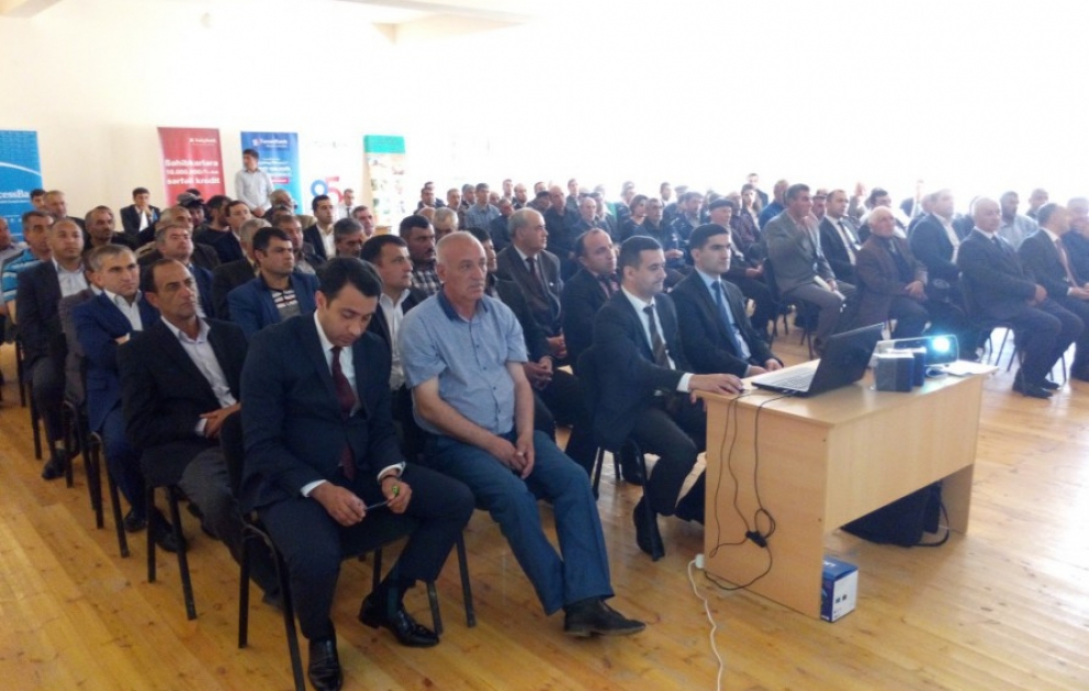 Siyəzəndə güzəştli kreditlər hesabına quş yemi istehsalı müəssisəsi yaradılıb