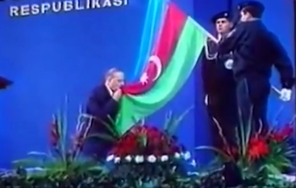 “Moskva-Baku” portalı Heydər Əliyevin anadan olmasının 94-cü ildönümü münasibətilə film hazırlayıb