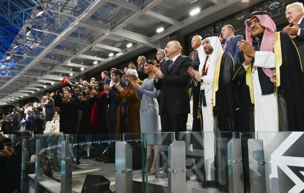 Spektakuläre Eröffnungsfeier der vierten Islamischen Spiele der Solidarität im Baku Olympiastadion 
Präsident Ilham Aliyev erklärt Wettkämpfe für eröffnet