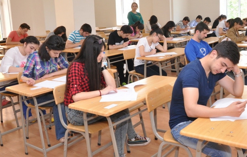 24 mindən çox abituriyent sınaq imtahanı verəcək