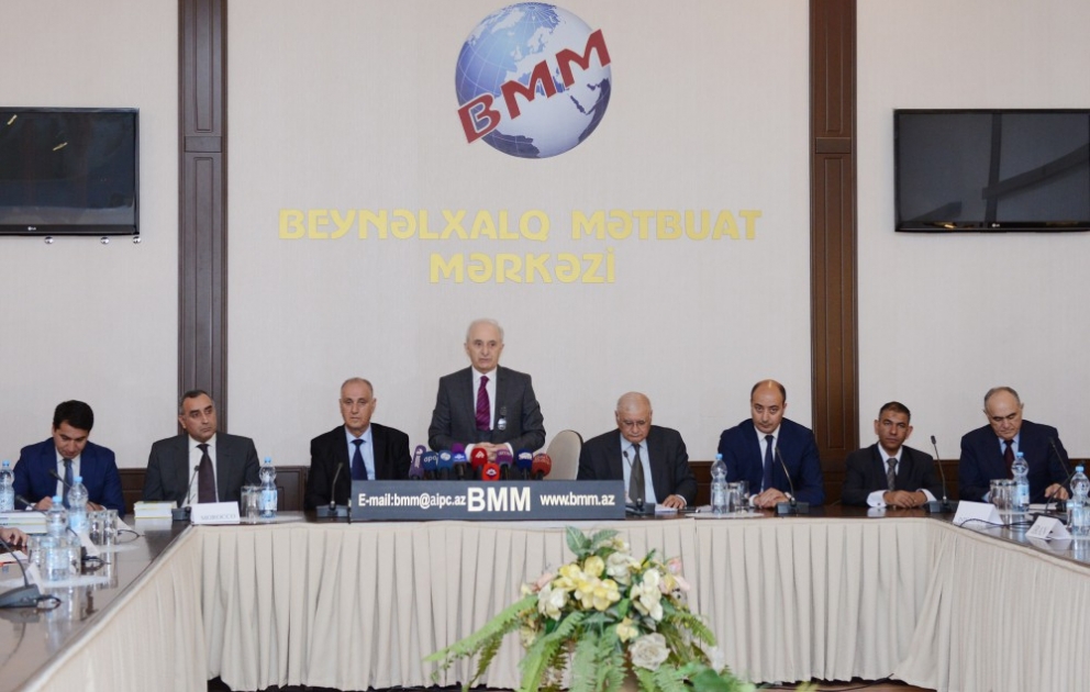 Bakıda “dəyirmi masa”: “IV İslam Həmrəyliyi Oyunlarının İslam ölkələri mediasında işıqlandırılması”