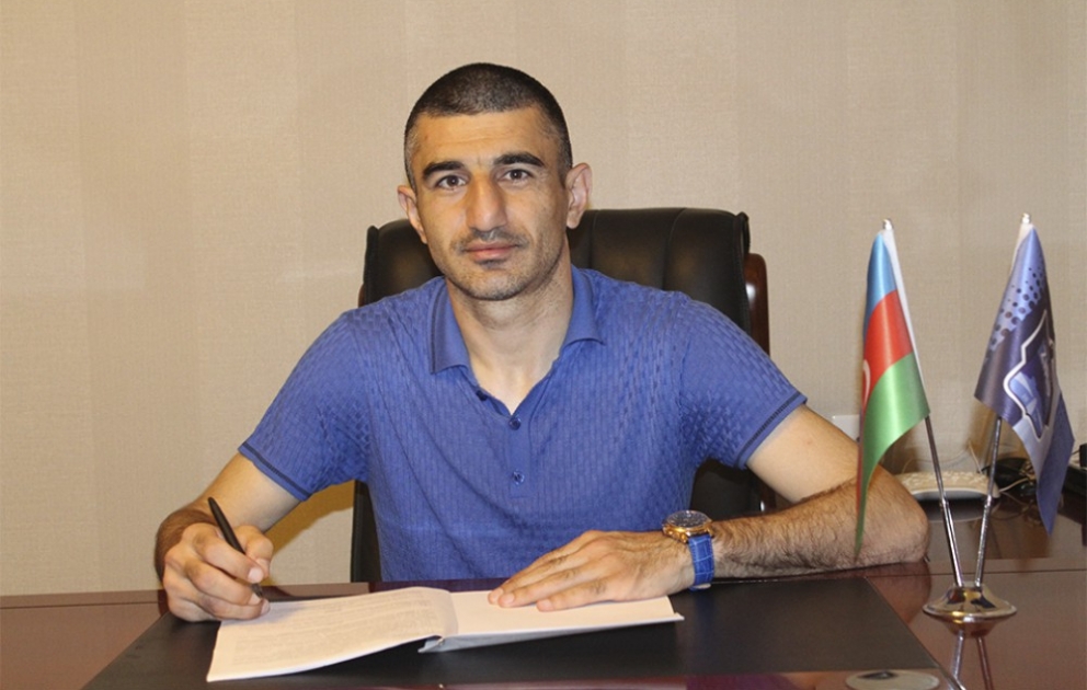 “Zirə” klubu Rəşad Sadiqov ilə birillik müqavilə imzalayıb