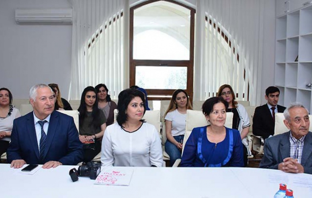 AMEA-da Özbəkistanın Xalq Şairi Camal Kamalın 80 illik yubileyi qeyd olunub